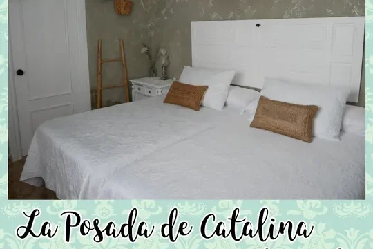 Habitación acogedora y elegante.
